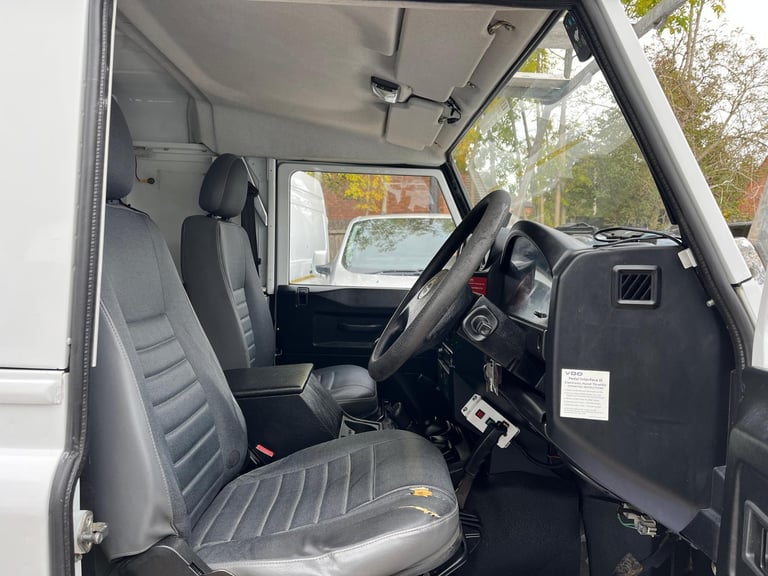 2011 LAND ROVER DEFENDER 110 4X4 PICK-UP HARD TOP UTILITY WITH PTO DRIVEN WINCH