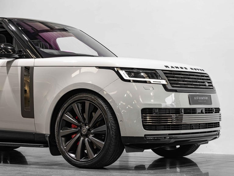  Land Rover Range Rover 4.4 P530 V8 SV Auto 4WD Euro 6 (s/s) 5dr Petrol Automatic