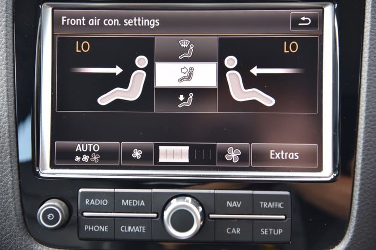 2013 Volkswagen Touareg 3.0h TSI V6 Hybrid SUV 5dr Petrol Hybrid Tiptronic 4WD Euro 5 (s/s) (333 ...