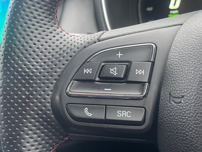 2024 MG MG HS 1.5 T-GDI 16.6kWh Trophy Auto Euro 6 (s/s) 5dr ESTATE Petrol/Electric Hybrid Automatic