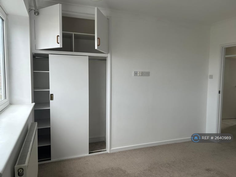 2 bedroom flat in Westbrooke Court, Worthing, BN11 (2 bed) (#2640989)