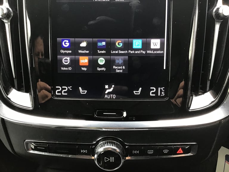 2019 Volvo V60 2.0 D4 Momentum Pro Estate 5dr Diesel Auto Euro 6 (s/s) (190 ps)