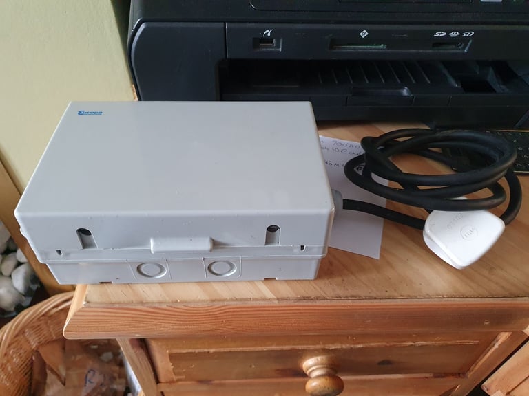 Mains socket timer portable, digital 7 day timer in an IP54 box great for Xmas