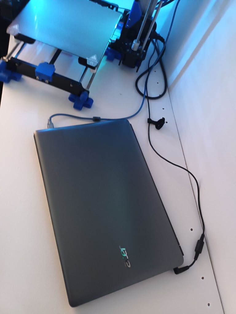 LAPTOP , 3D PRINTER, BLADE DRONE swap for Ps5 or 320 cash 