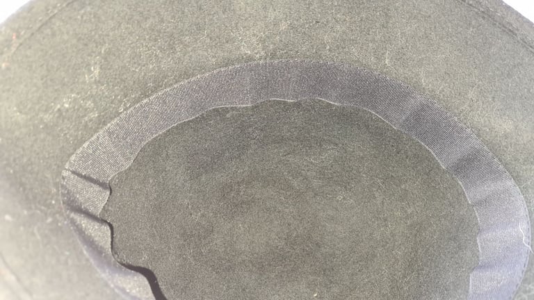 Ladies semi firm/soft hat with bow and decorative faux gems. Xlnt condition uk large