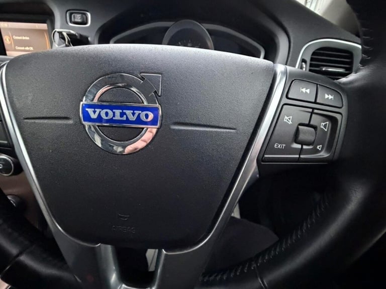  Volvo V40 D2 Cross Country Lux 5dr Powershift Diesel