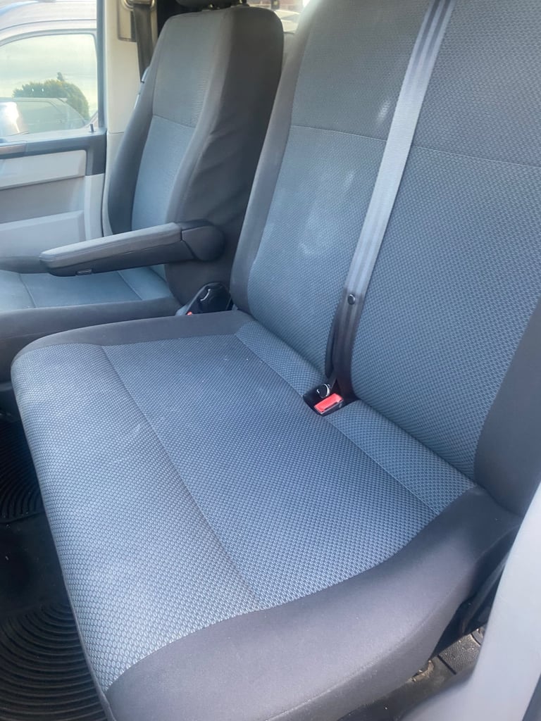 Vw transporter t6 seat