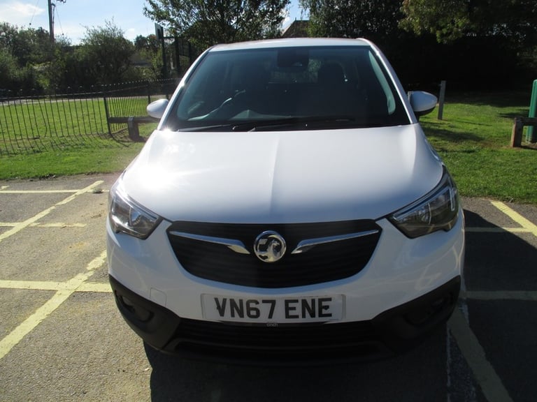 Vauxhall Crossland X SE