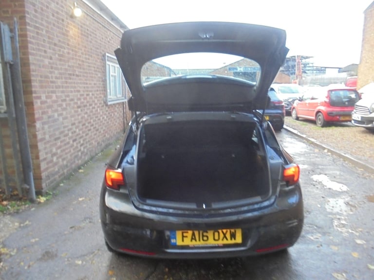 2016 Vauxhall Astra 1.4i 16V SRi 5dr HATCHBACK PETROL Manual