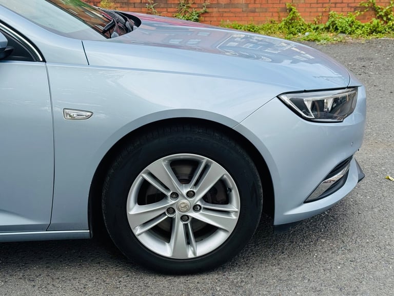 2017 Vauxhall Insignia TECH LINE NAV 5-Door Diesel