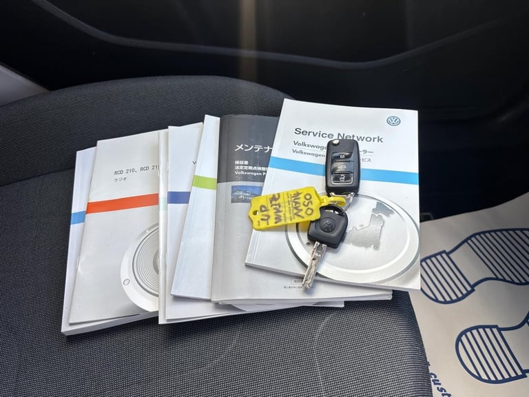 VOLKSWAGEN UP 1.0 Move up! 2014