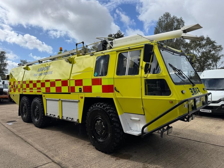 Simon Protector 6x6 ARFF Airport Fire Engine Crash Tender Detroit Diesel Auto