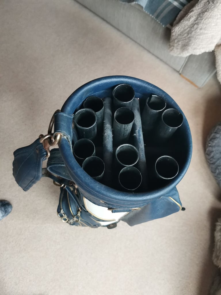 Vintage golf bag. Titleist
