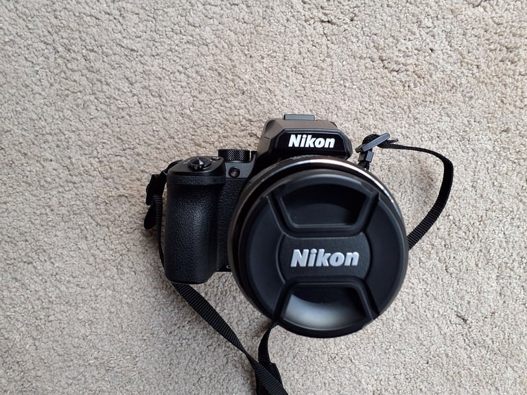 Nikon COOLPIX P950 Camera 16MP Compact Premium, Zoom 83x, nearly new.