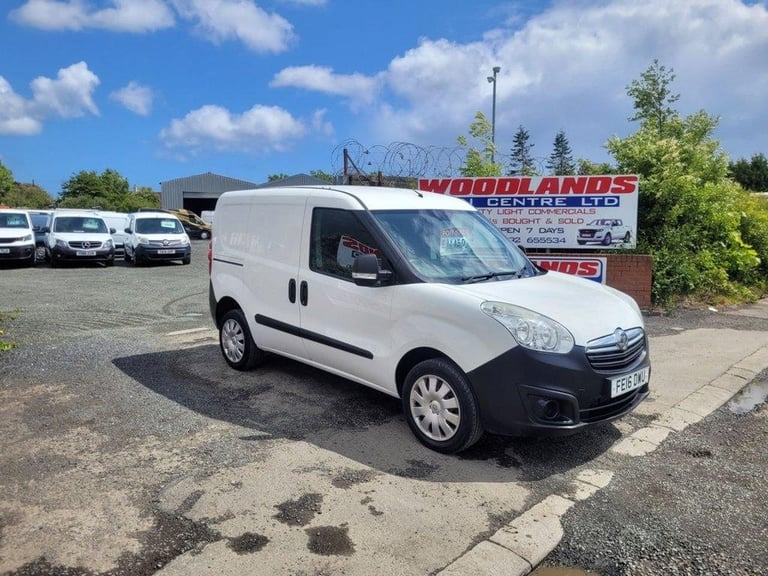 image for 2016 ON 16 PLATE VAUXHALL COMBO 2300 L1HI CDTI SWB DIESEL CREW VAN 