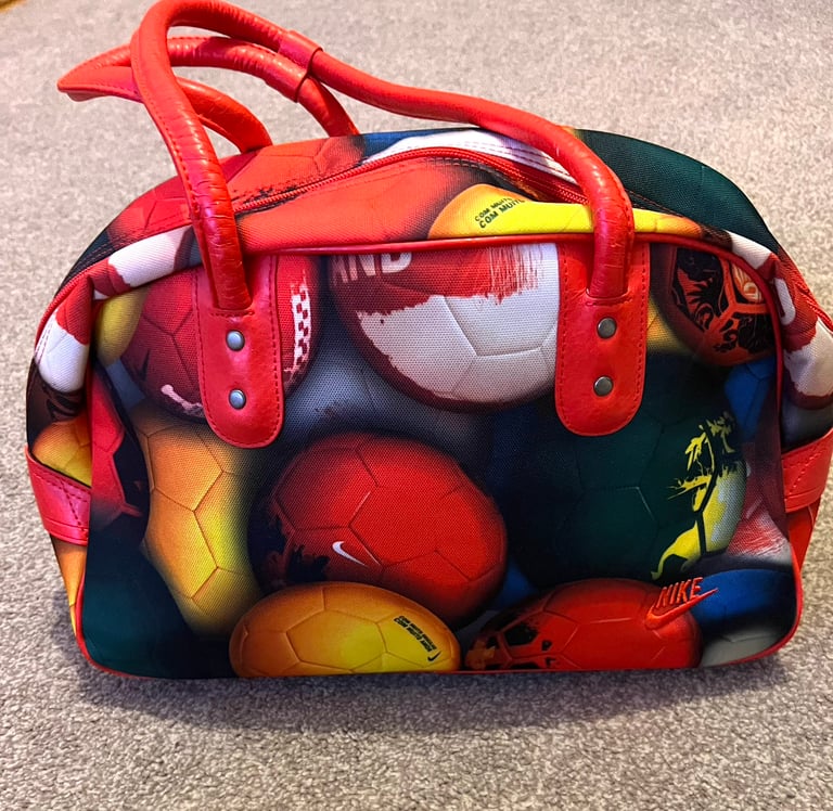 Vintage Nike Heritage ‘76 Print Gym Football Holdall Bag