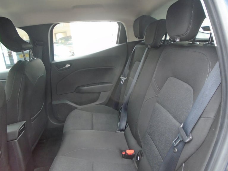 2022 Renault Clio 1.0 TCe Iconic Euro 6 (s/s) 5dr HATCHBACK Petrol Manual