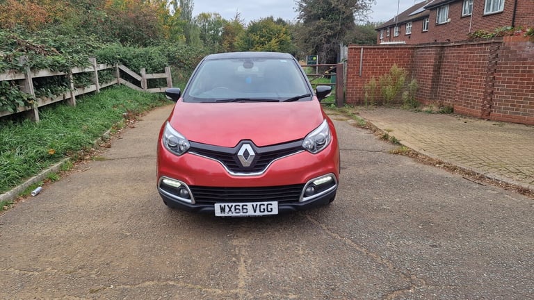 image for 2016 Renault Captur 1.2 TCe ENERGY Signature Nav SUV 5dr Petrol Auto Euro 6