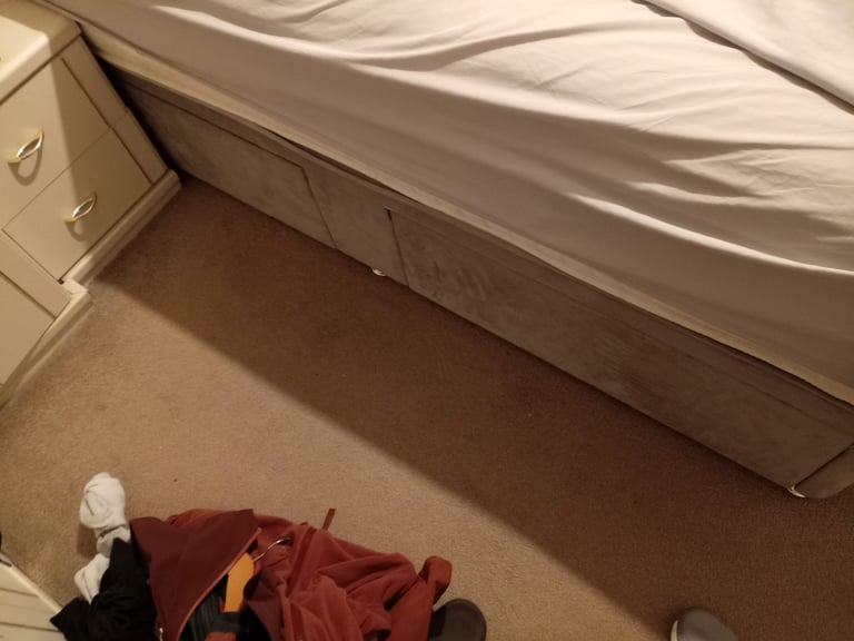 Suede double Bed bran new