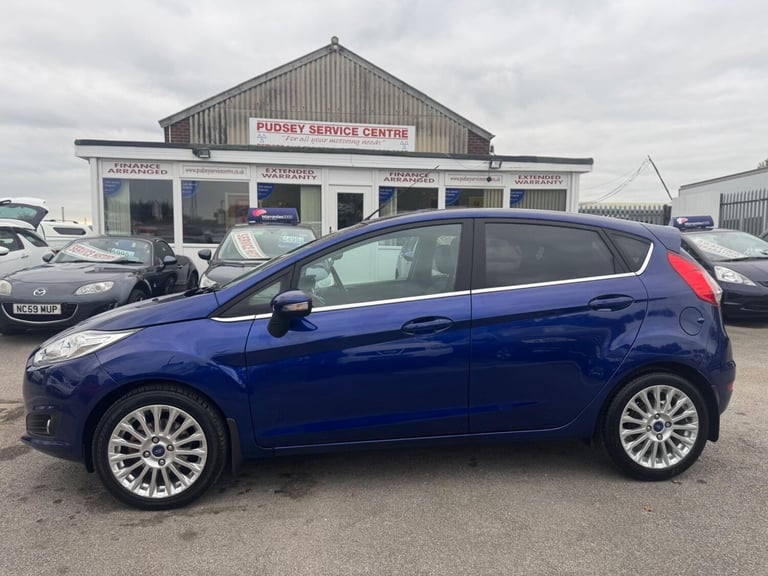 2013 Ford Fiesta 1.0T EcoBoost Titanium Euro 5 (s/s) 5dr HATCHBACK Petrol Manual