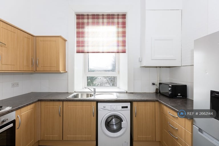 1 bedroom flat in Shettleston Road, Glasgow, G32 (1 bed) (#2662144)