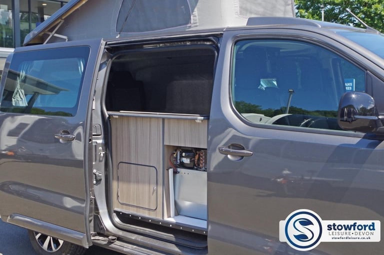 Citroen Dispatch Camper, Pop Top 2022 Used Campervan