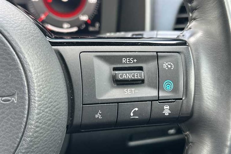 2022 Nissan Qashqai 1.3 DIG-T MH TEKNA 5DR Hatchback Petrol Manual
