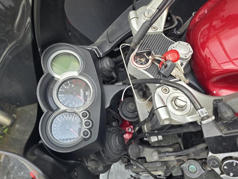 TRIUMPH SPRINT ST 1050 PROJECT BIKE HPI CLEAR 