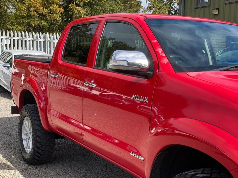 2013 Toyota Hilux Invincible D/Cab Pick Up 3.0 D-4D 4WD 171 PICK UP DIESEL Manual