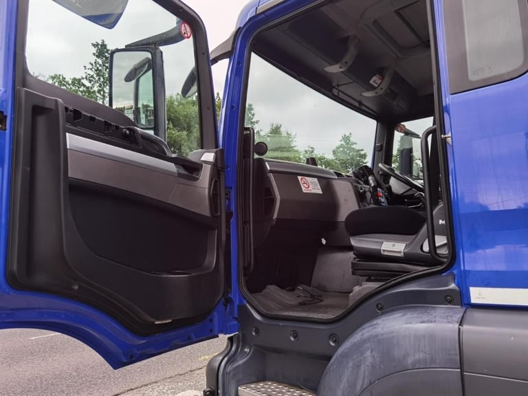 2017 MAN TGS 26.360 6X2 DROPSIDE 20ft Flat