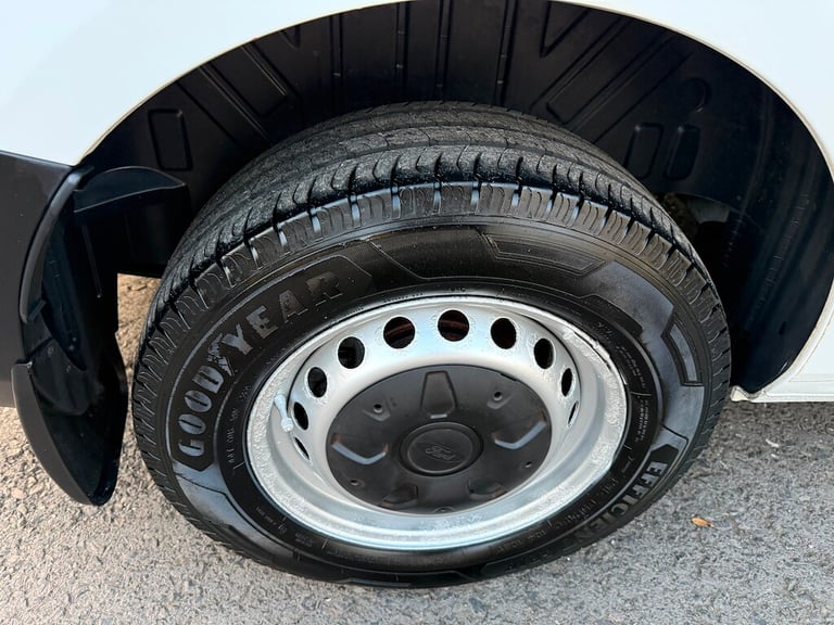 2020 Ford Transit Custom 2.0 EcoBlue 105ps High Roof Leader Van PANEL VAN DIESEL Manual