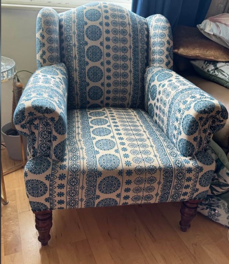 Two armchairs URGENT 