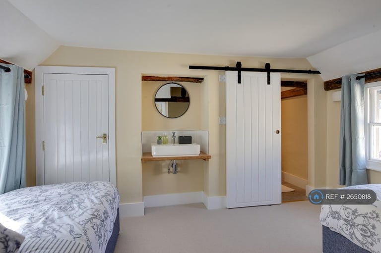 4 bedroom house in Silver Street, Maldon, CM9 (4 bed) (#2650818)