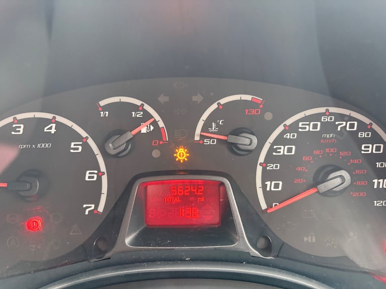 Ford, KA, Hatchback, 2012, Manual, 1242 (cc), 3 doors