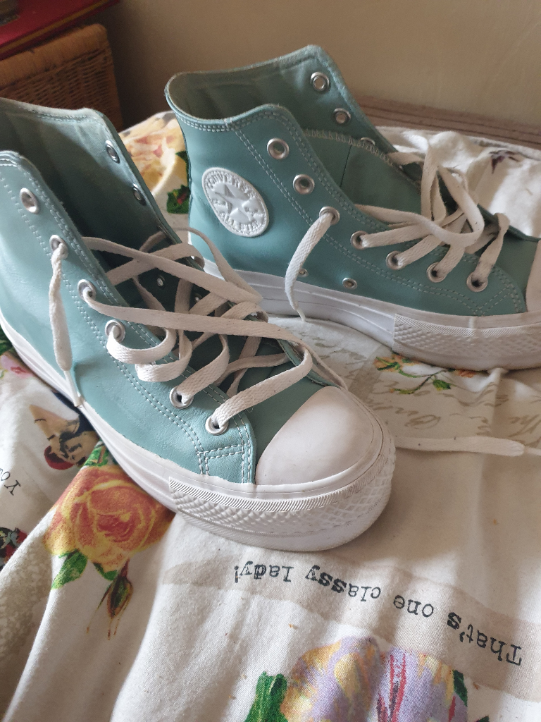 image for Ladies converse 5