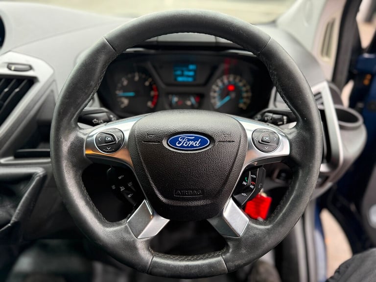 2013 Ford Transit Custom 2.2 TDCi 125ps Low Roof Trend Van PANEL VAN DIESEL Manual