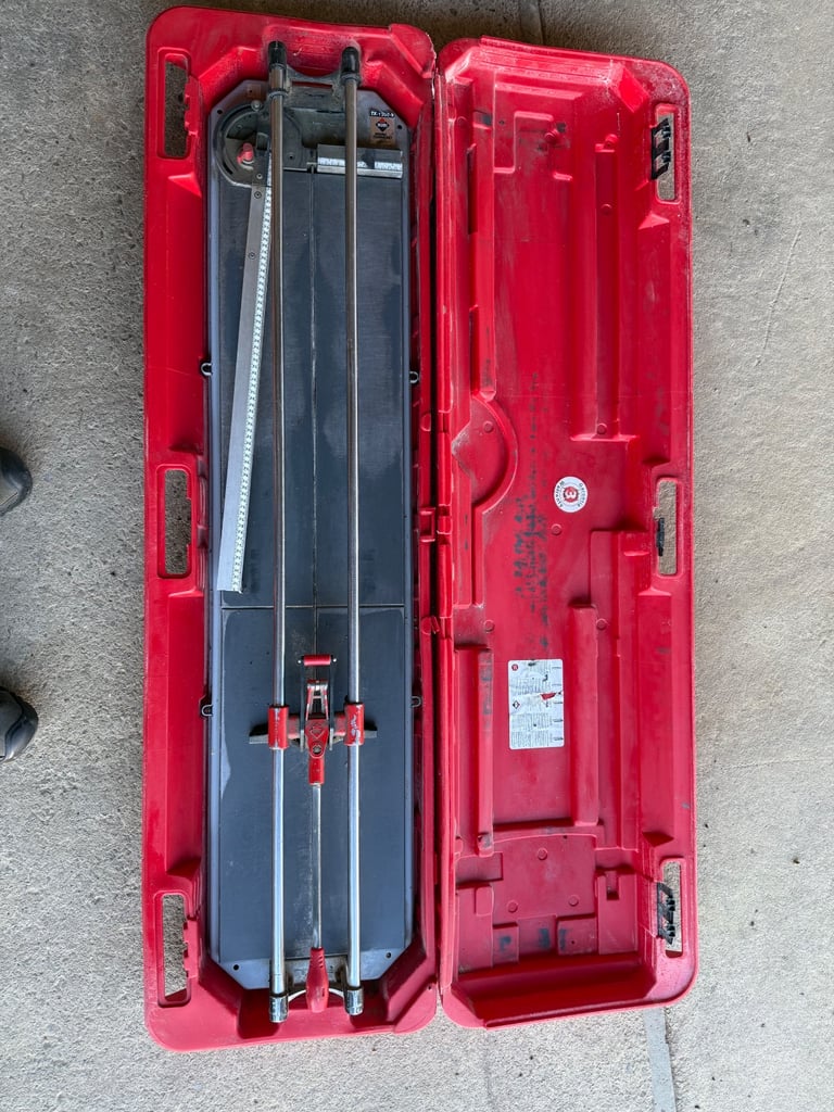 Large 1200mm tile cutter