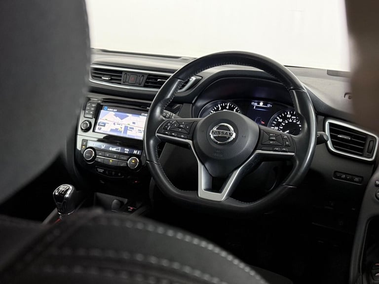 2018 Nissan Qashqai 1.6 DIG-T N-Connecta Euro 6 (s/s) 5dr HATCHBACK Petrol Manual