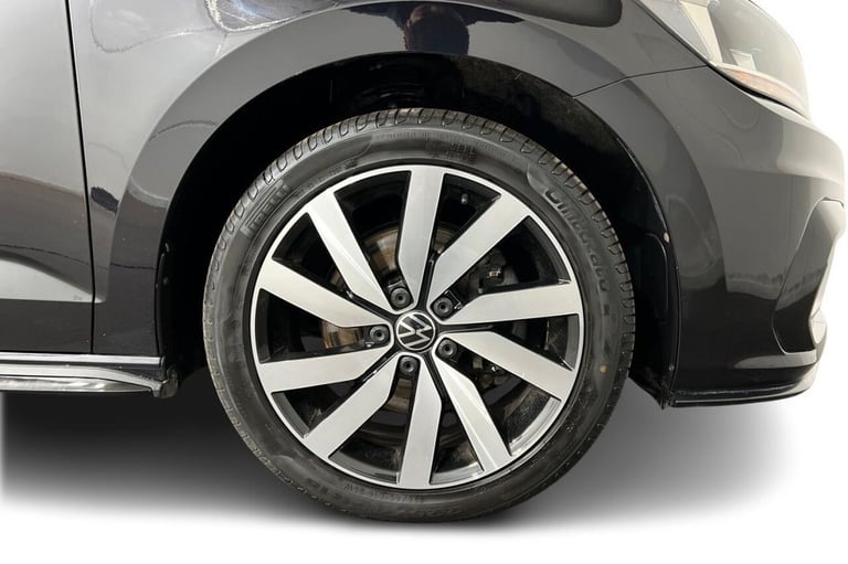 2020 Volkswagen Touran 1.5 TSI EVO R-Line MPV 5dr Petrol DSG Euro 6 (s/s) (150 ps) MPV Petrol Aut...