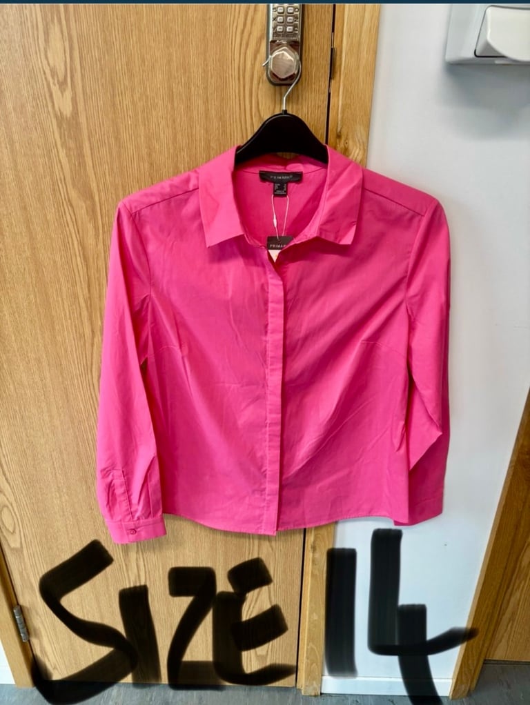 Women’s Clothing Size 14