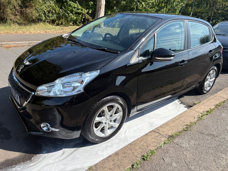 2014 Peugeot 208 1.2 VTi Active 5dr HATCHBACK Petrol Manual