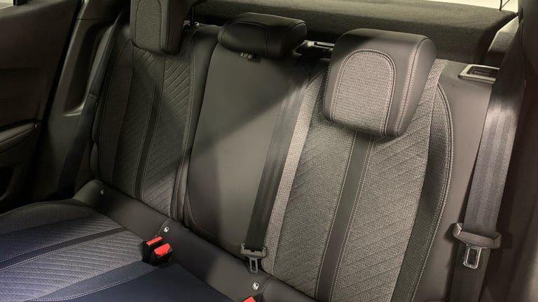 2024 Peugeot 2008 1.2 PureTech Allure SUV 5dr Petrol EAT Euro 6 (s/s) (130 ps) SUV Petrol Automatic