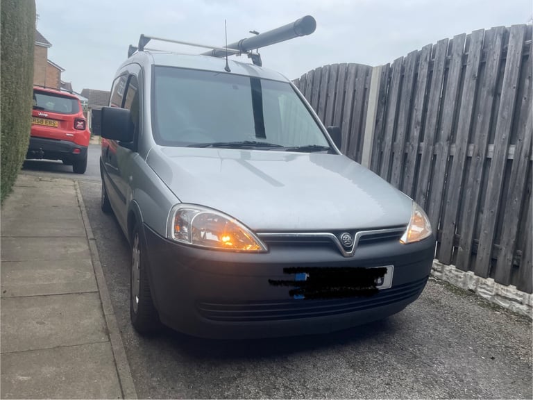 Vauxhall combo 2011