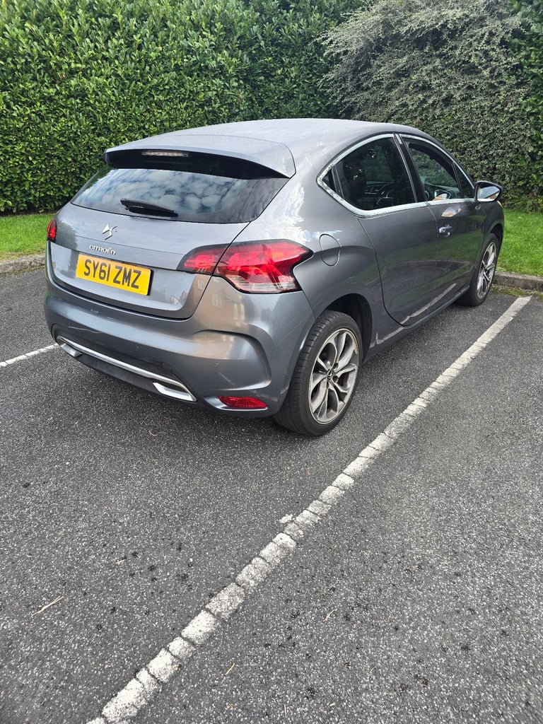 Citroen, DS4, Hatchback, 2012, Manual, 1560 (cc), 5 doors