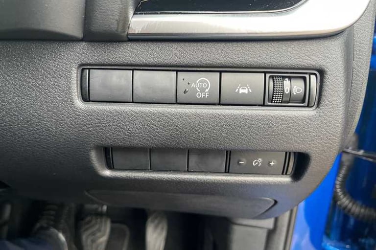 2022 Nissan Qashqai 1.3 DiG-T MH N-Connecta 5dr HATCHBACK PETROL Manual