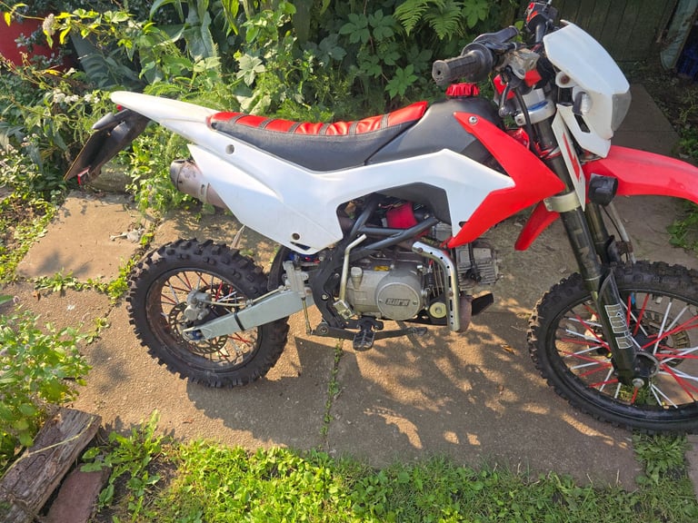 Kurz Rt1 125cc road legal pitbike 