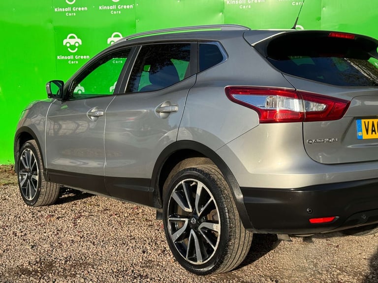 2016 Nissan Qashqai 1.6 Qashqai Tekna DiG-T 5dr SUV Petrol Manual