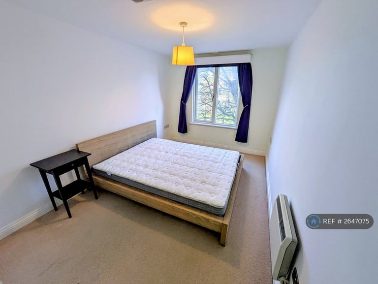 2 bedroom flat in Squires Court, Bristol, BS3 (2 bed) (#2647075)