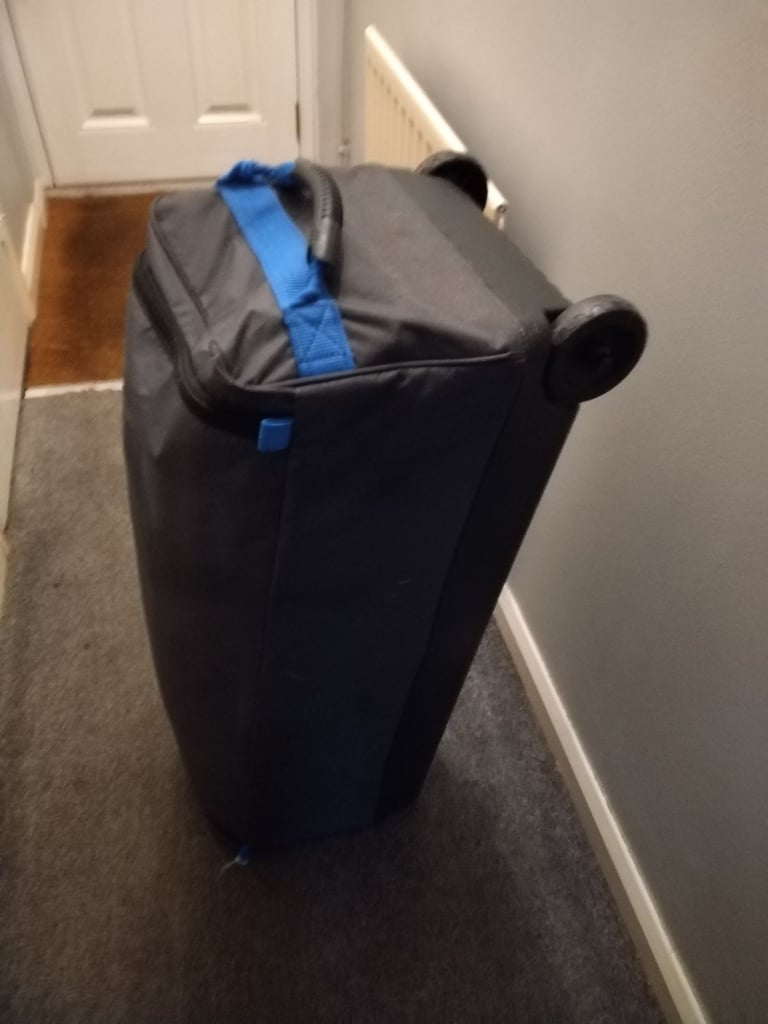 image for Family tent Coleman Cortes octagon blue 8 person in very good condition 