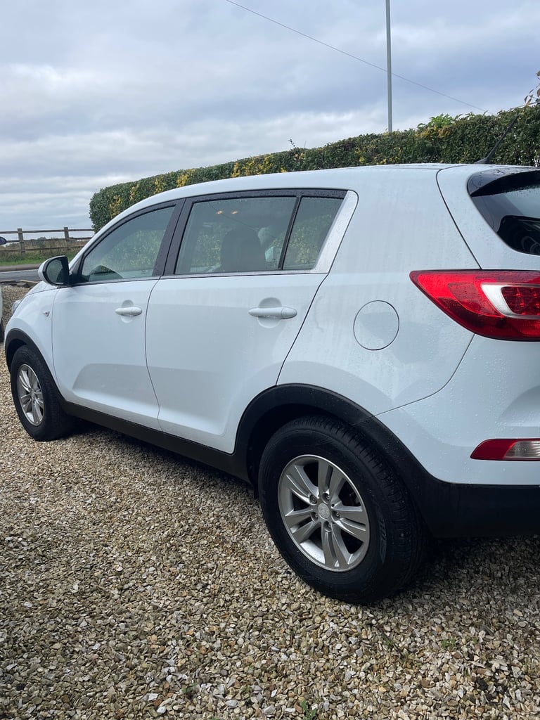 Kia sportage low miles full service history